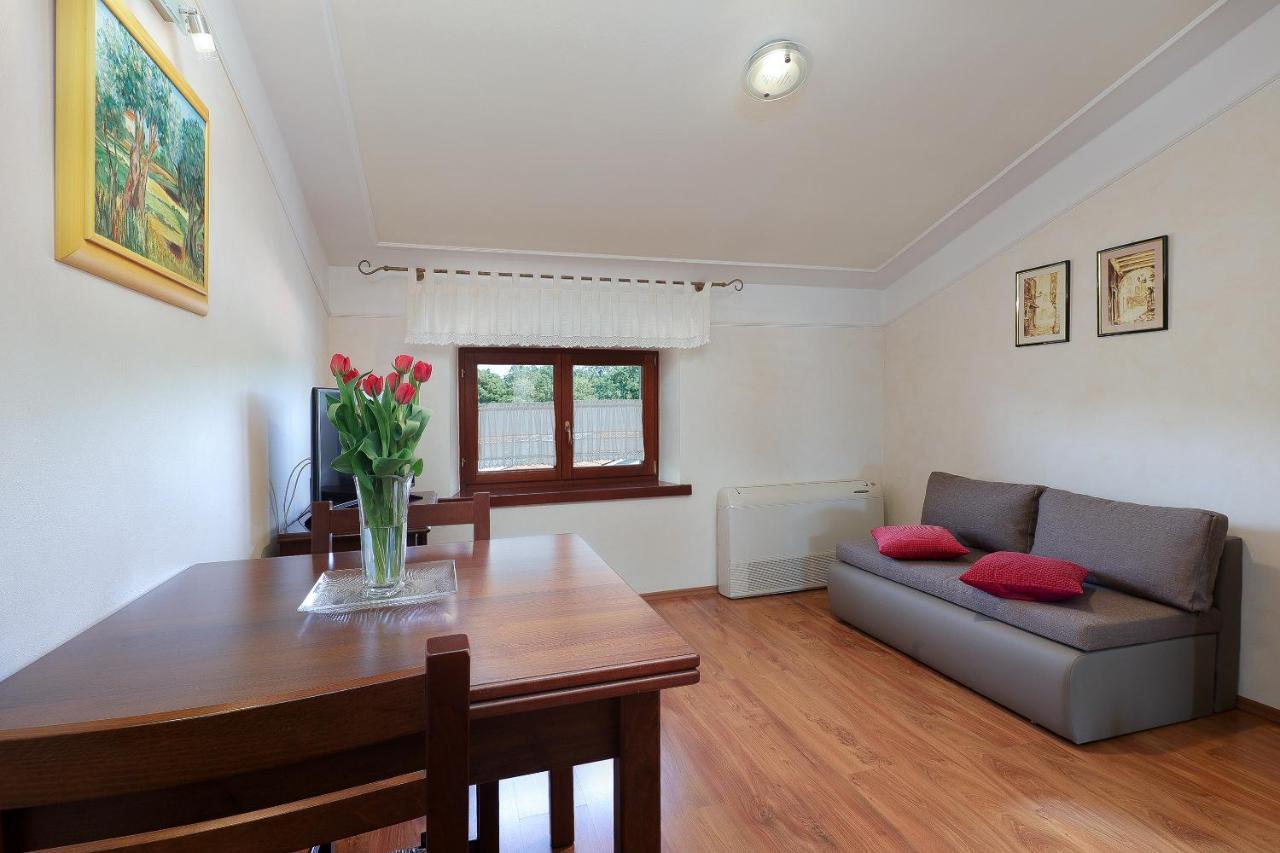 Casa Rustica Dva Baladura Apartments Kanfanar Bagian luar foto