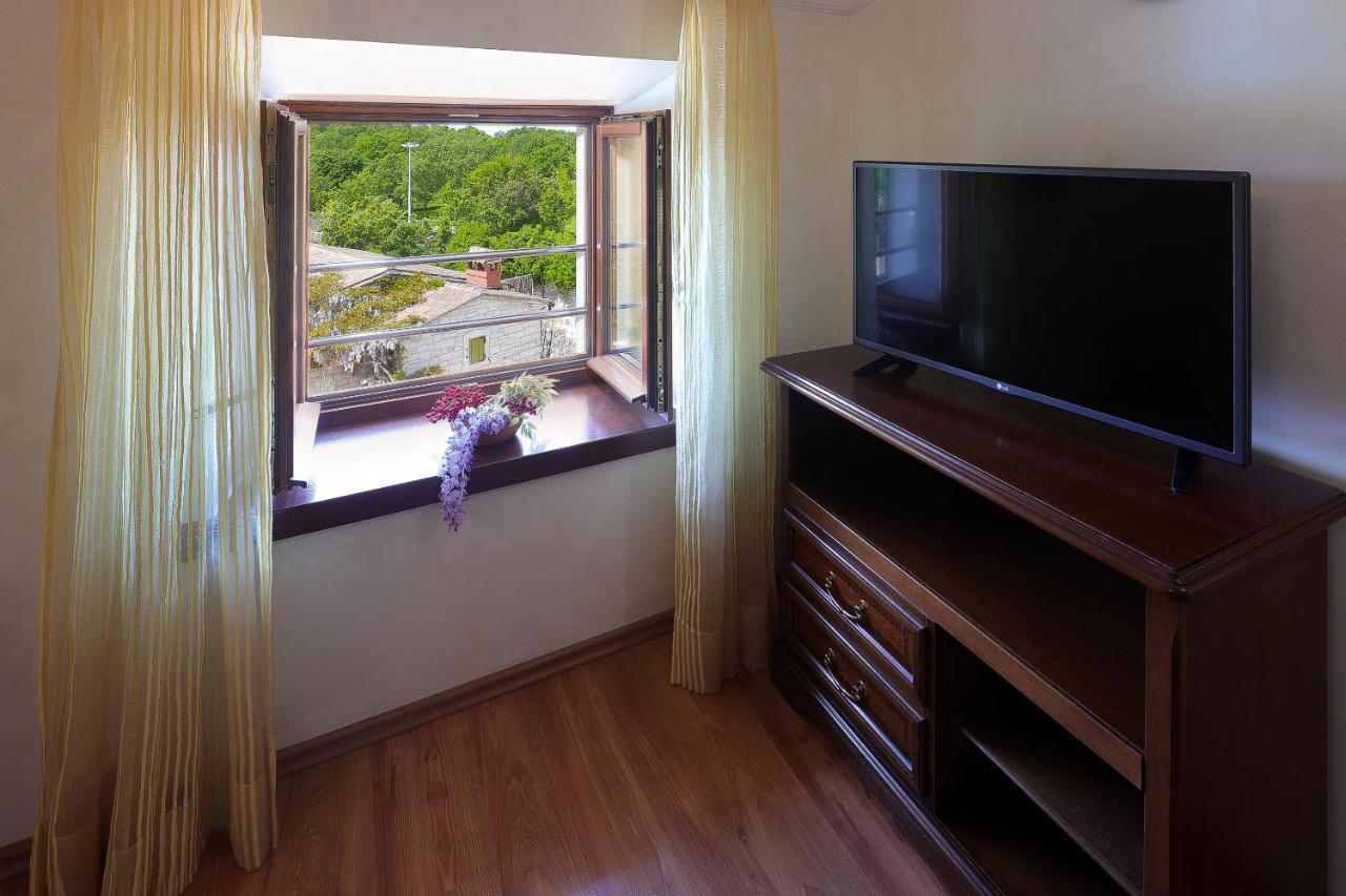 Casa Rustica Dva Baladura Apartments Kanfanar Bagian luar foto