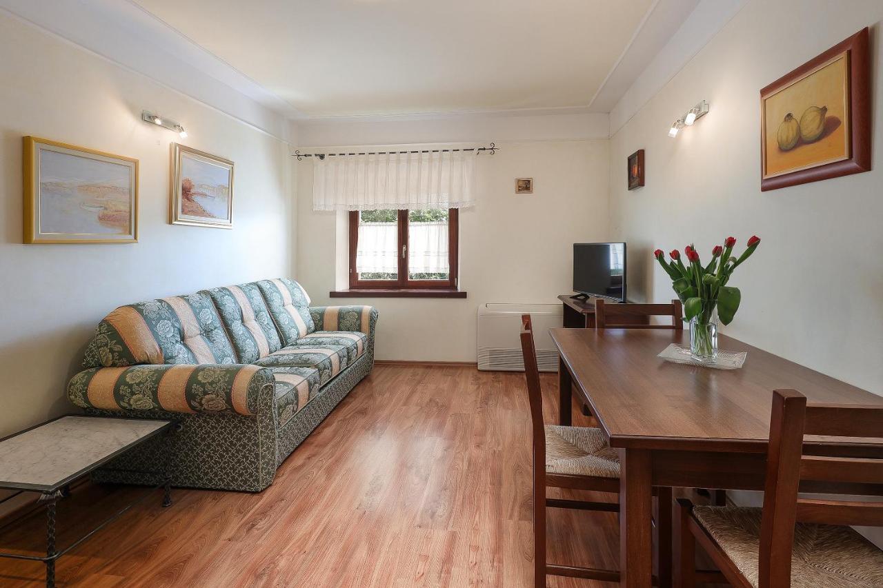 Casa Rustica Dva Baladura Apartments Kanfanar Bagian luar foto