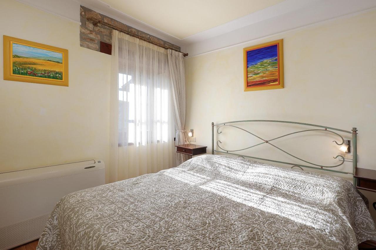 Casa Rustica Dva Baladura Apartments Kanfanar Bagian luar foto
