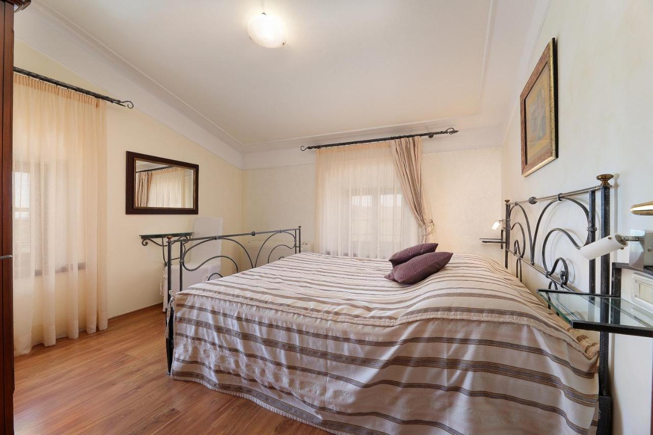 Casa Rustica Dva Baladura Apartments Kanfanar Bagian luar foto