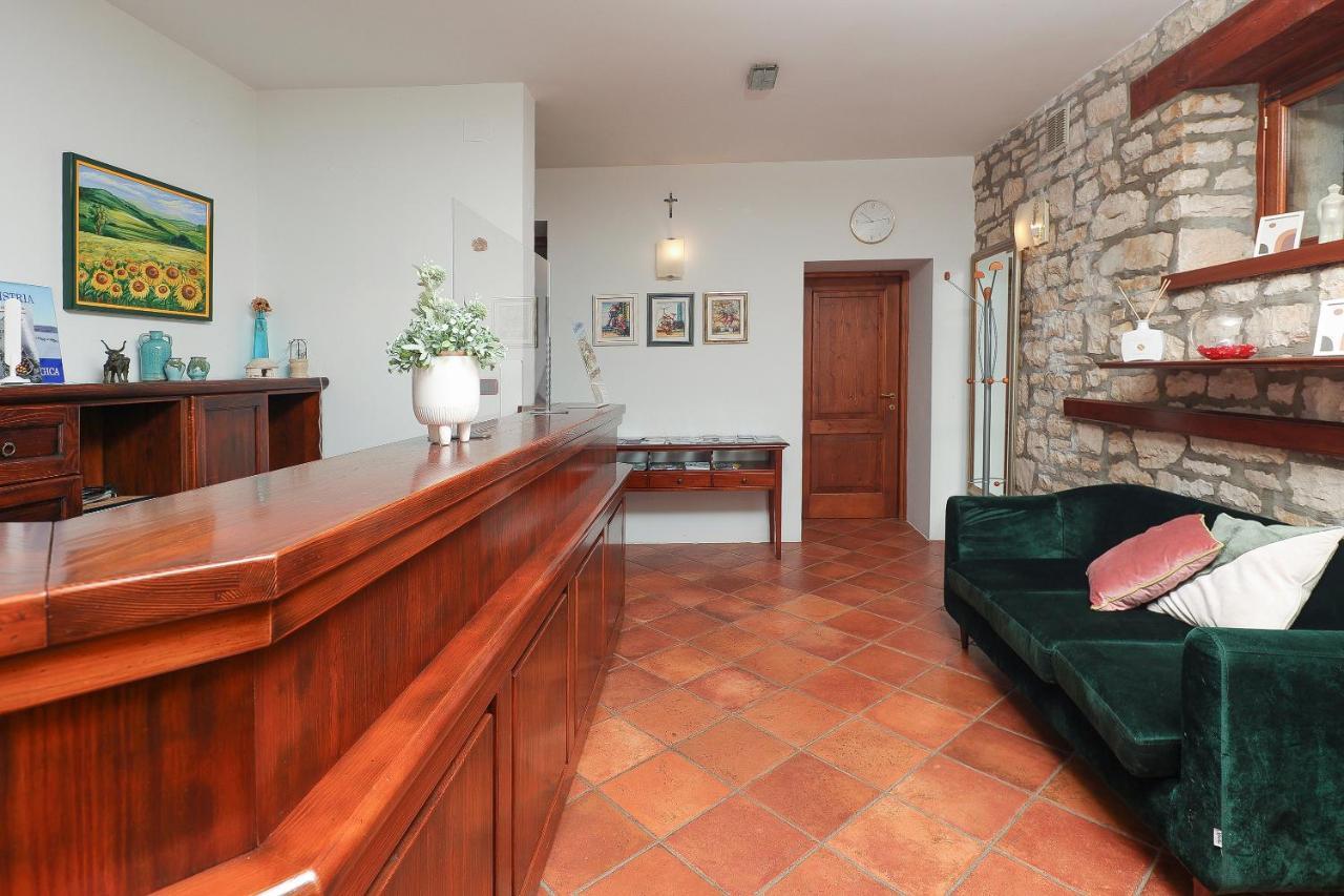 Casa Rustica Dva Baladura Apartments Kanfanar Bagian luar foto