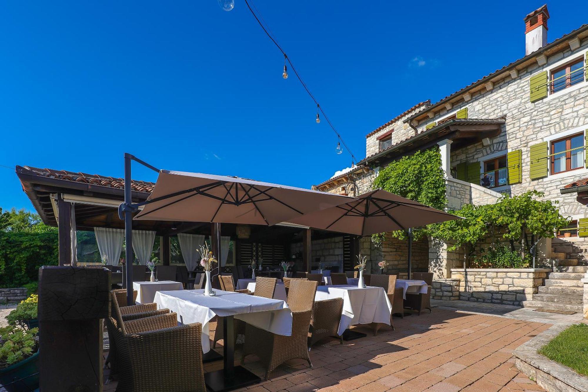 Casa Rustica Dva Baladura Apartments Kanfanar Bagian luar foto