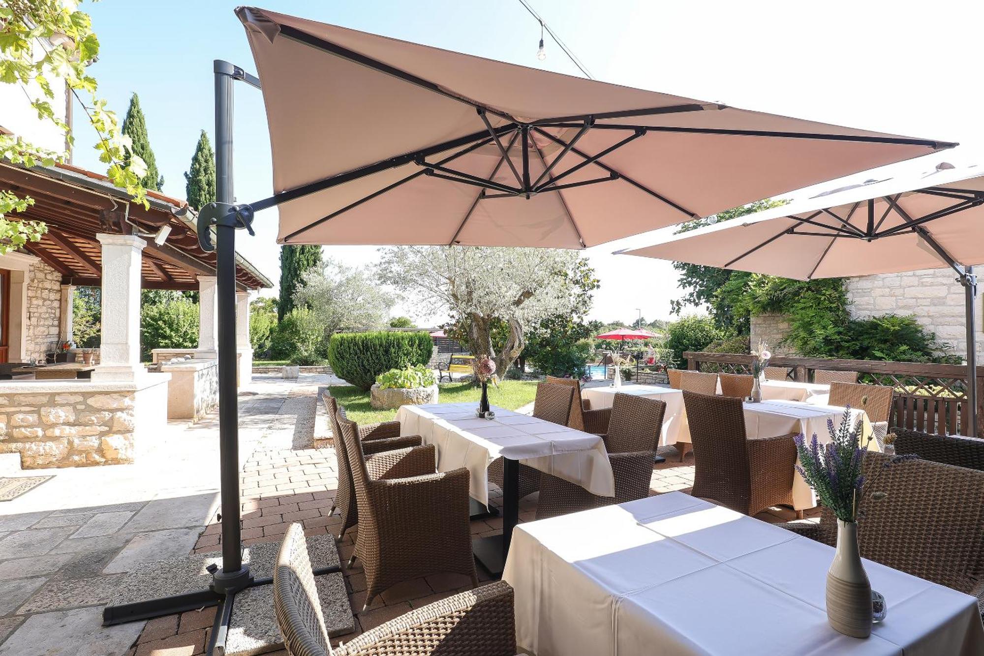 Casa Rustica Dva Baladura Apartments Kanfanar Bagian luar foto